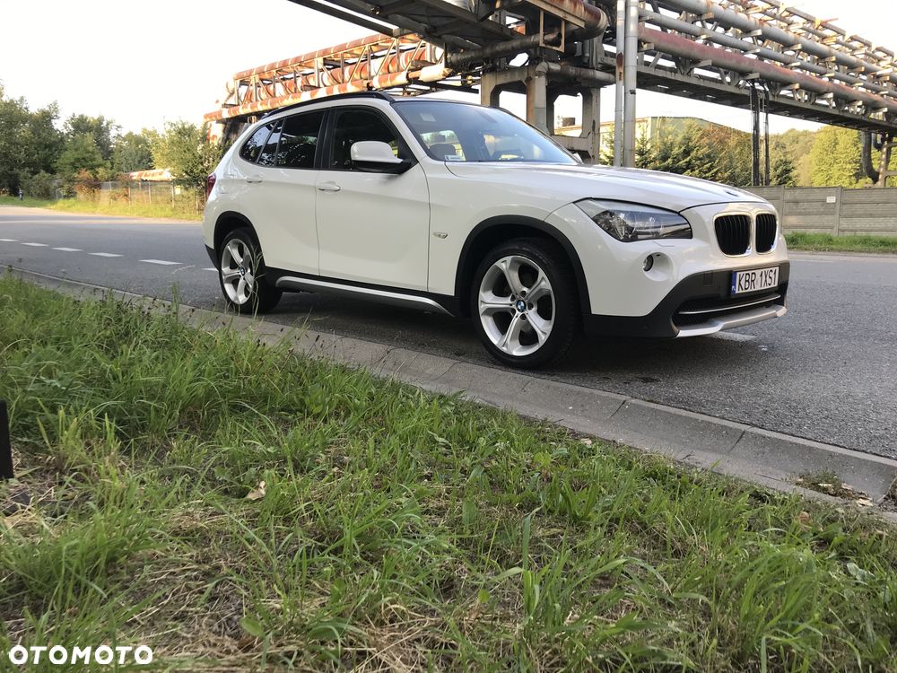 BMW X1 xDrive18d - 11