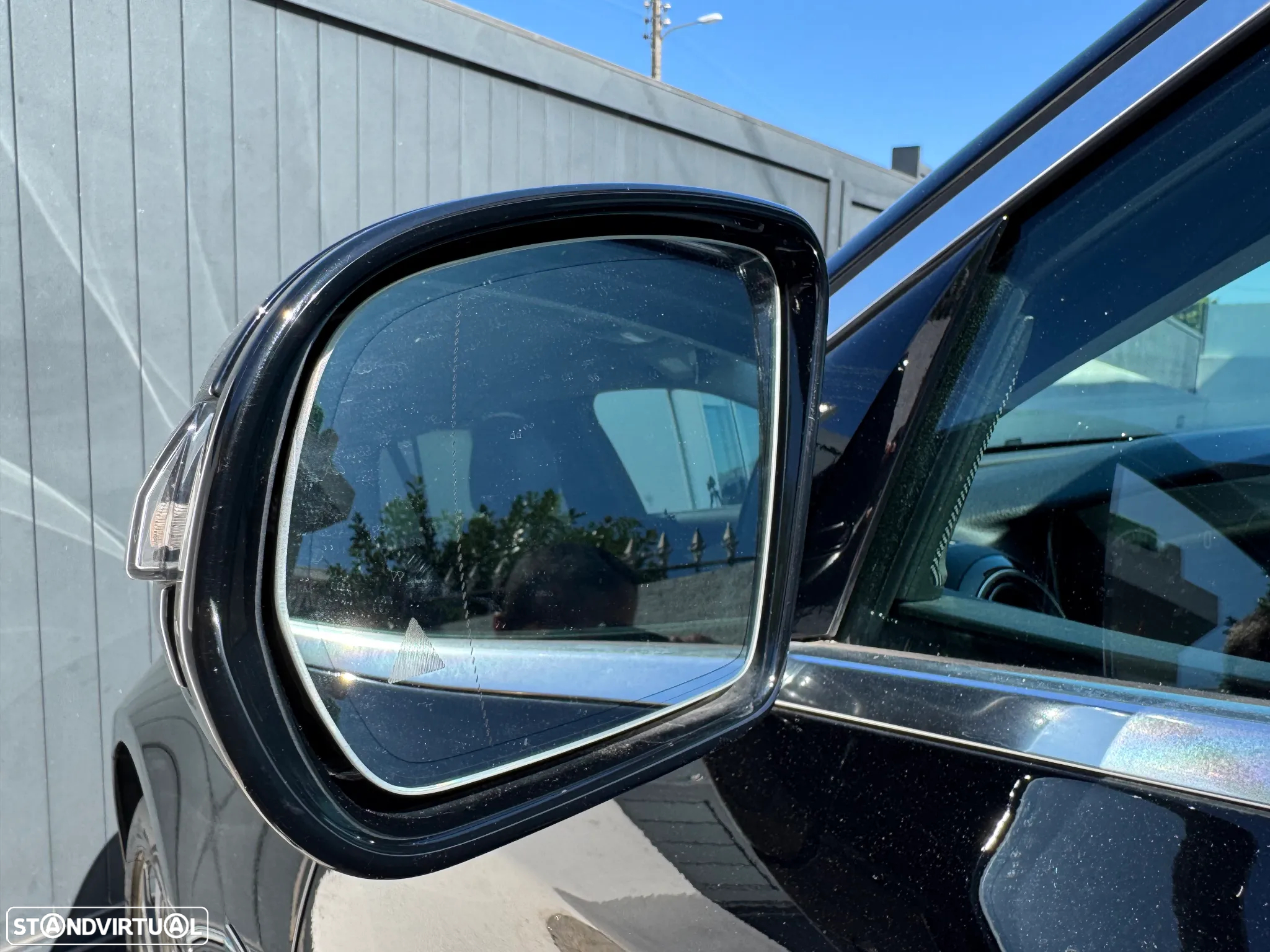 Mercedes-Benz E 300 e Avantgarde - 18
