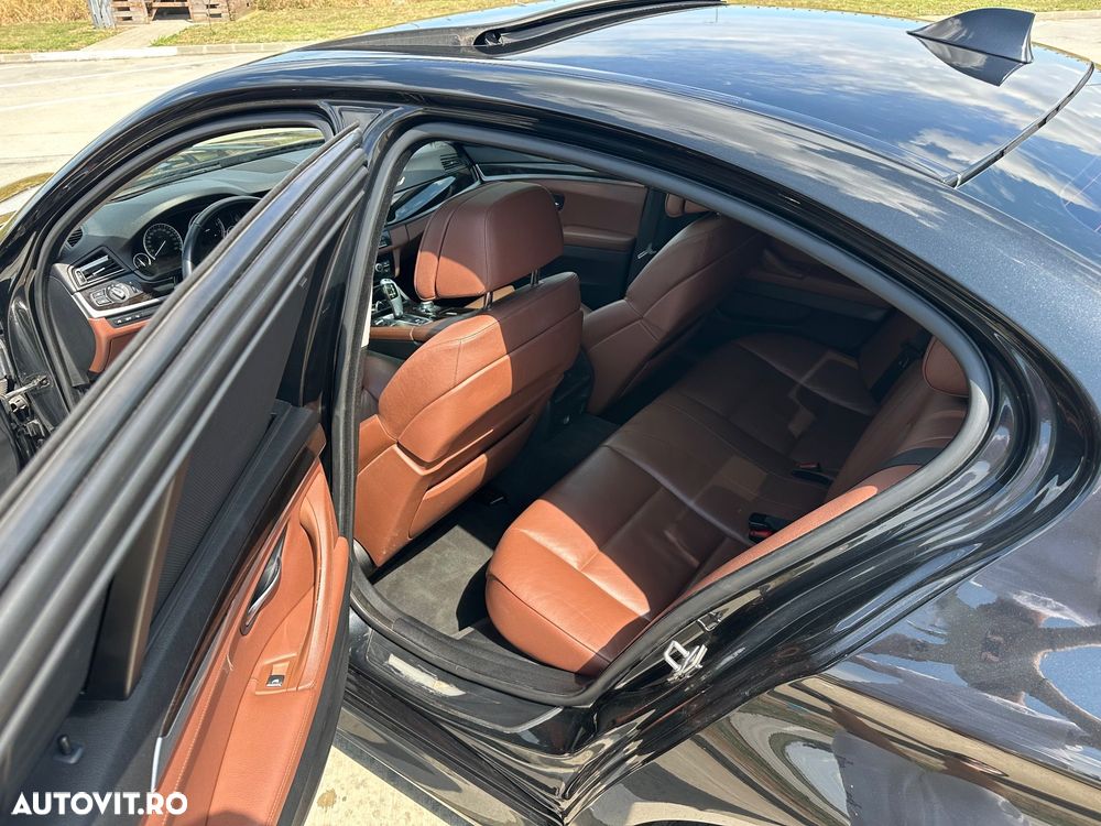 BMW Seria 5 528i Aut. - 19