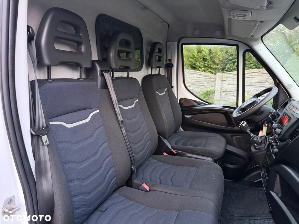 Iveco Daily - 25