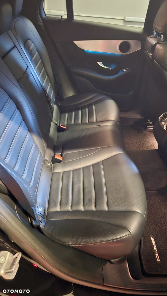 Mercedes-Benz GLC 250 4Matic 9G-TRONIC AMG Line - 34