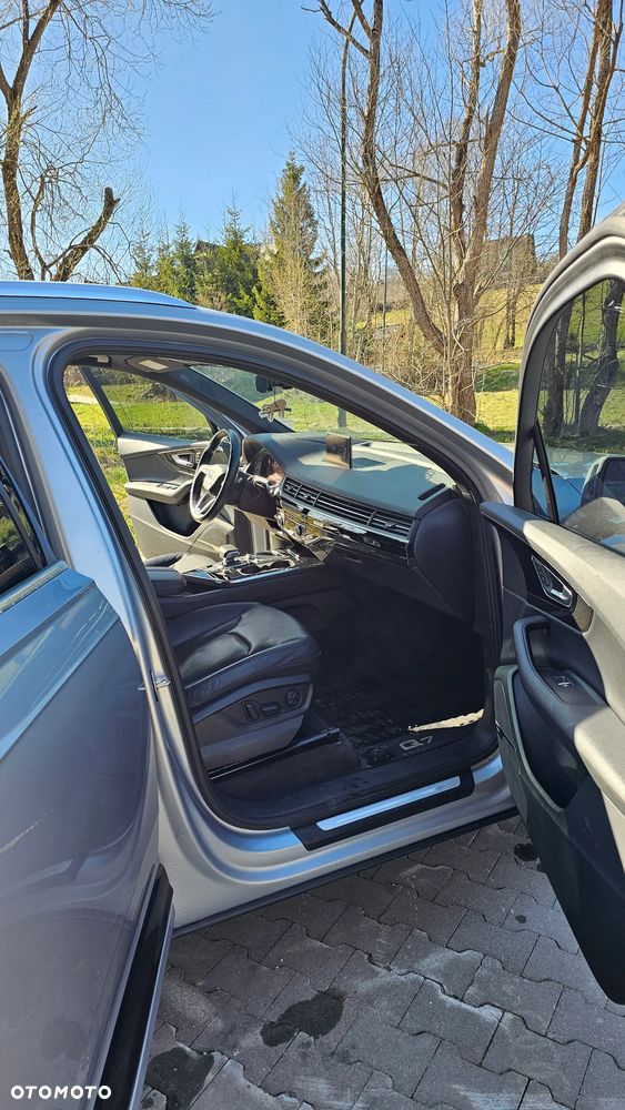 Audi Q7 - 8