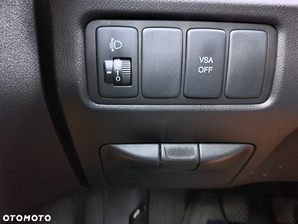 Honda Accord 2.0 Executive - 17