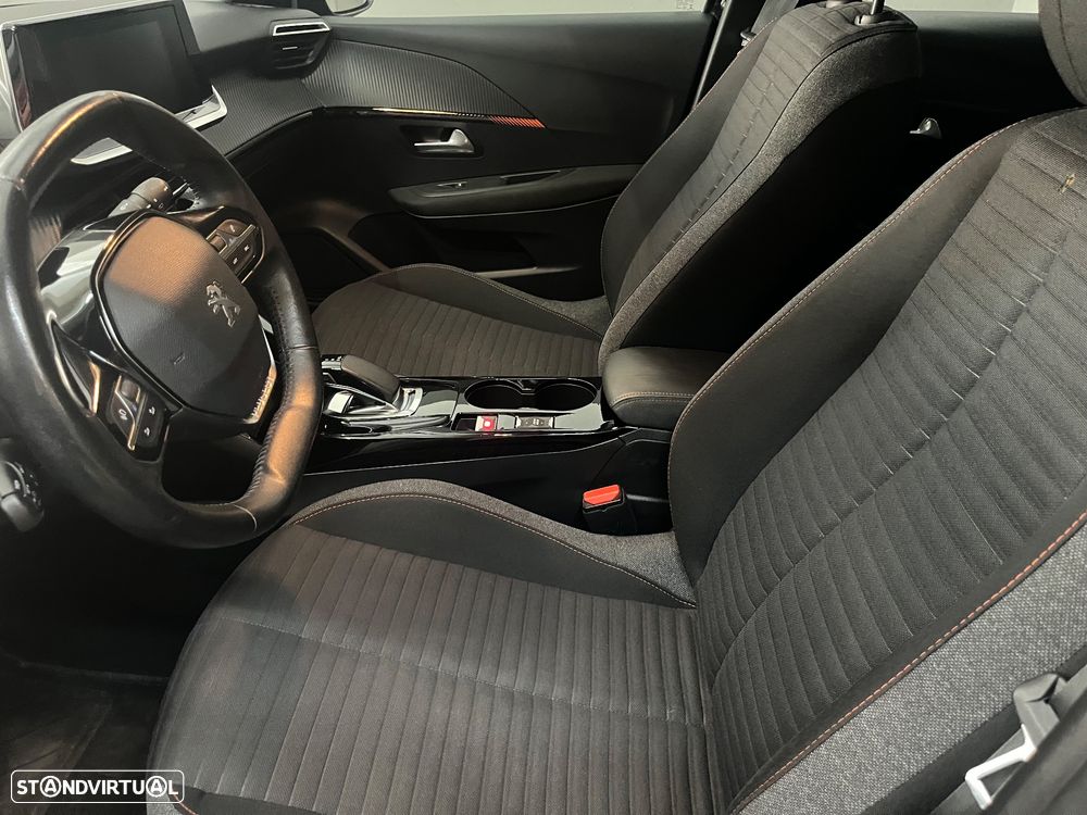 Peugeot e-208 50 kWh Active Pack - 11