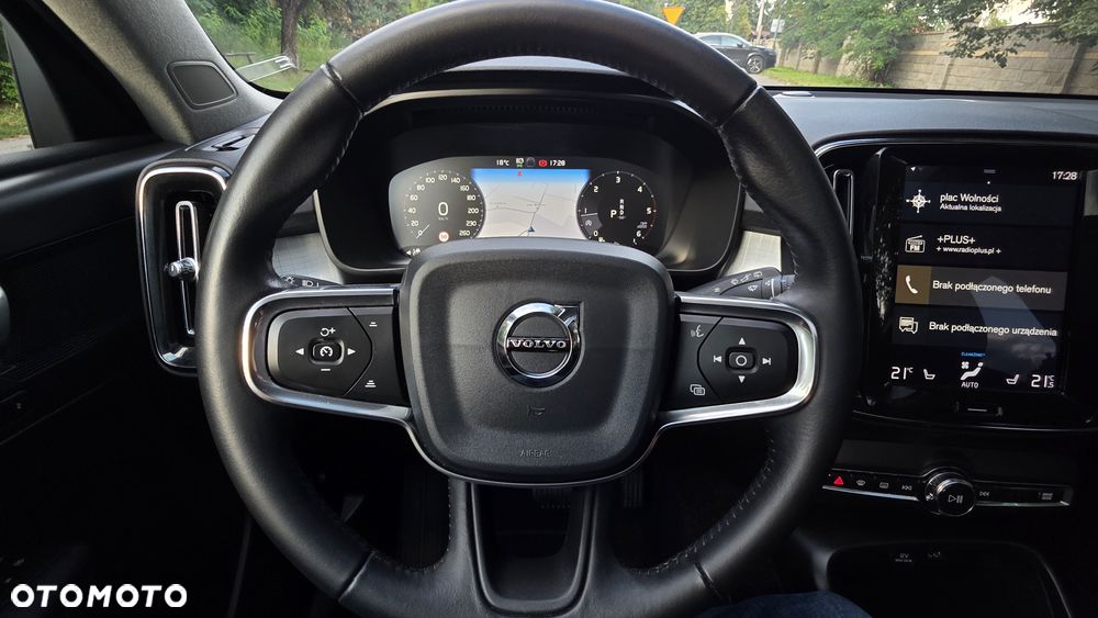 Volvo XC 40 D3 Geartronic Momentum Pro - 18