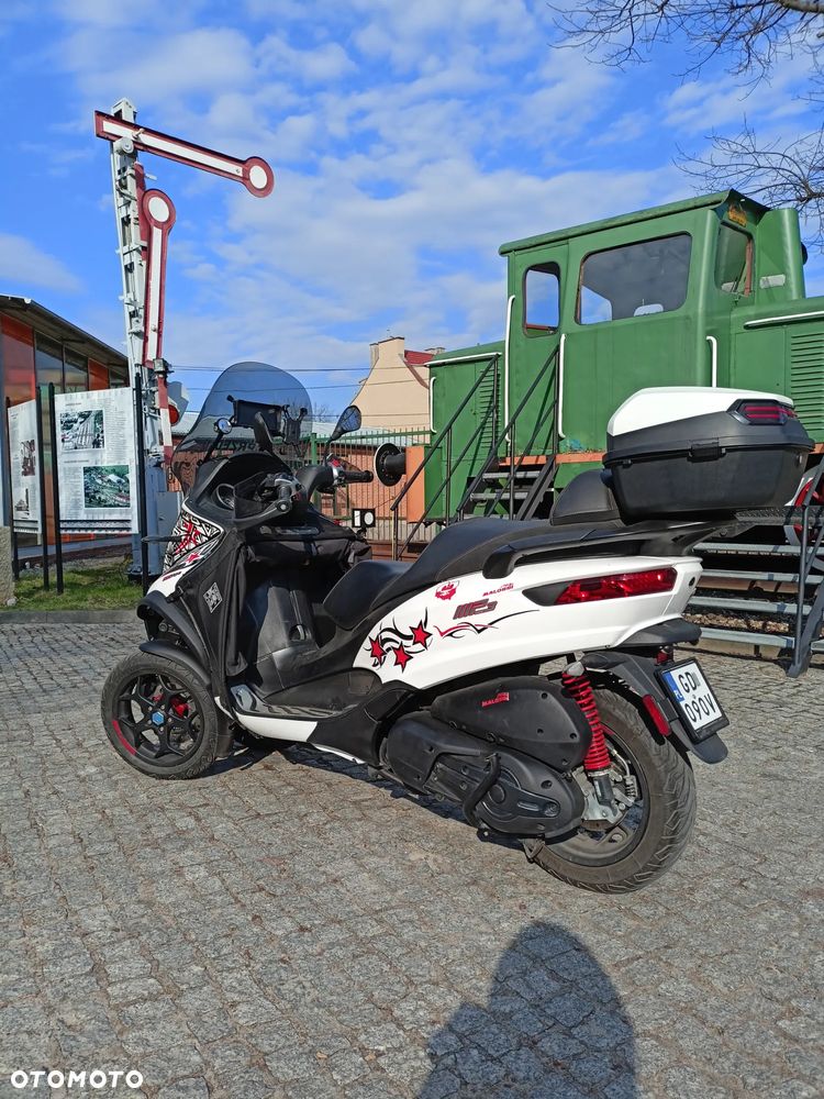 Piaggio MP-3 - 10