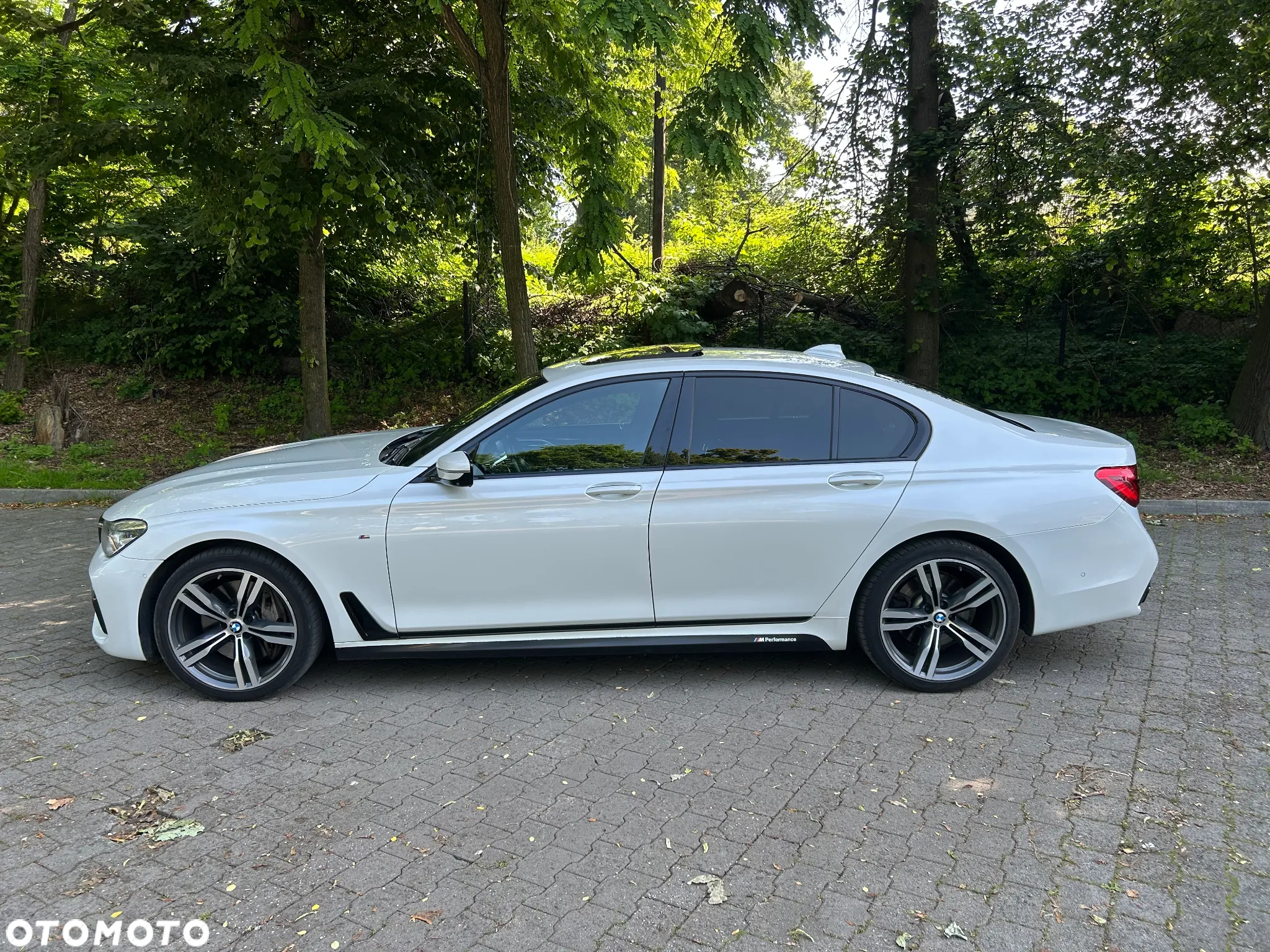 BMW Seria 7 750d xDrive - 11