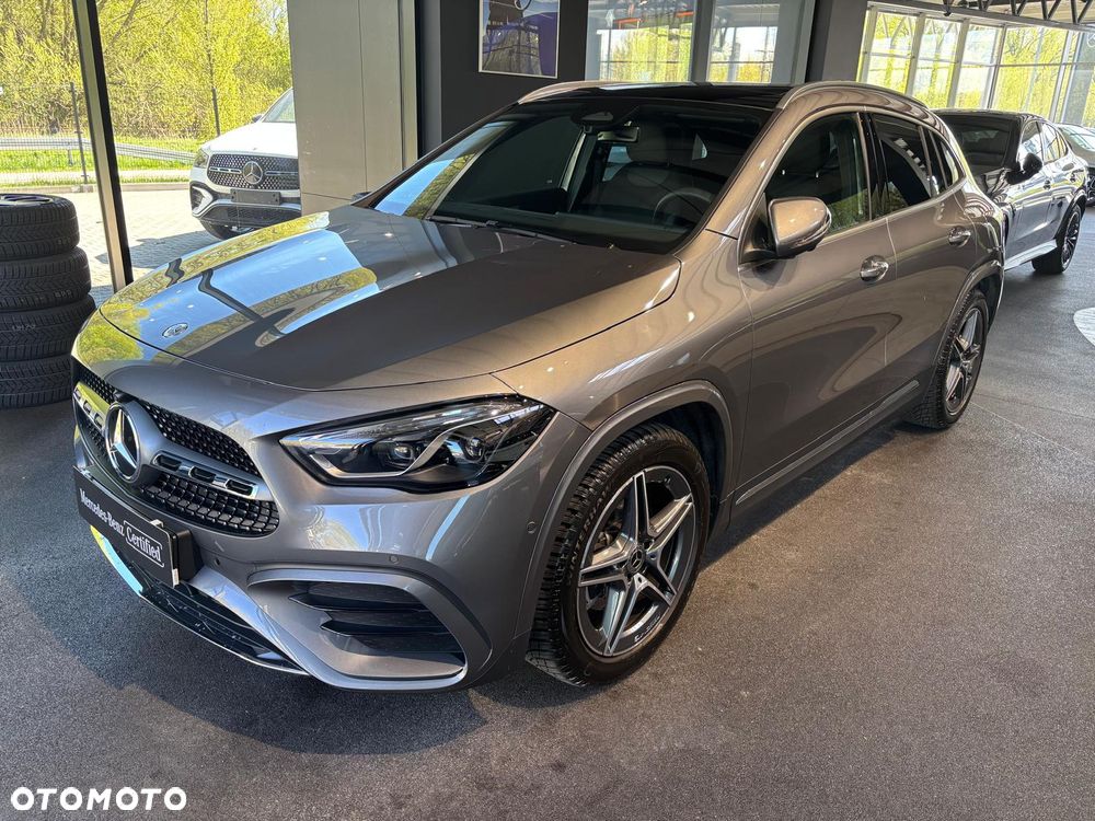 Mercedes-Benz GLA 200 AMG Line - 1