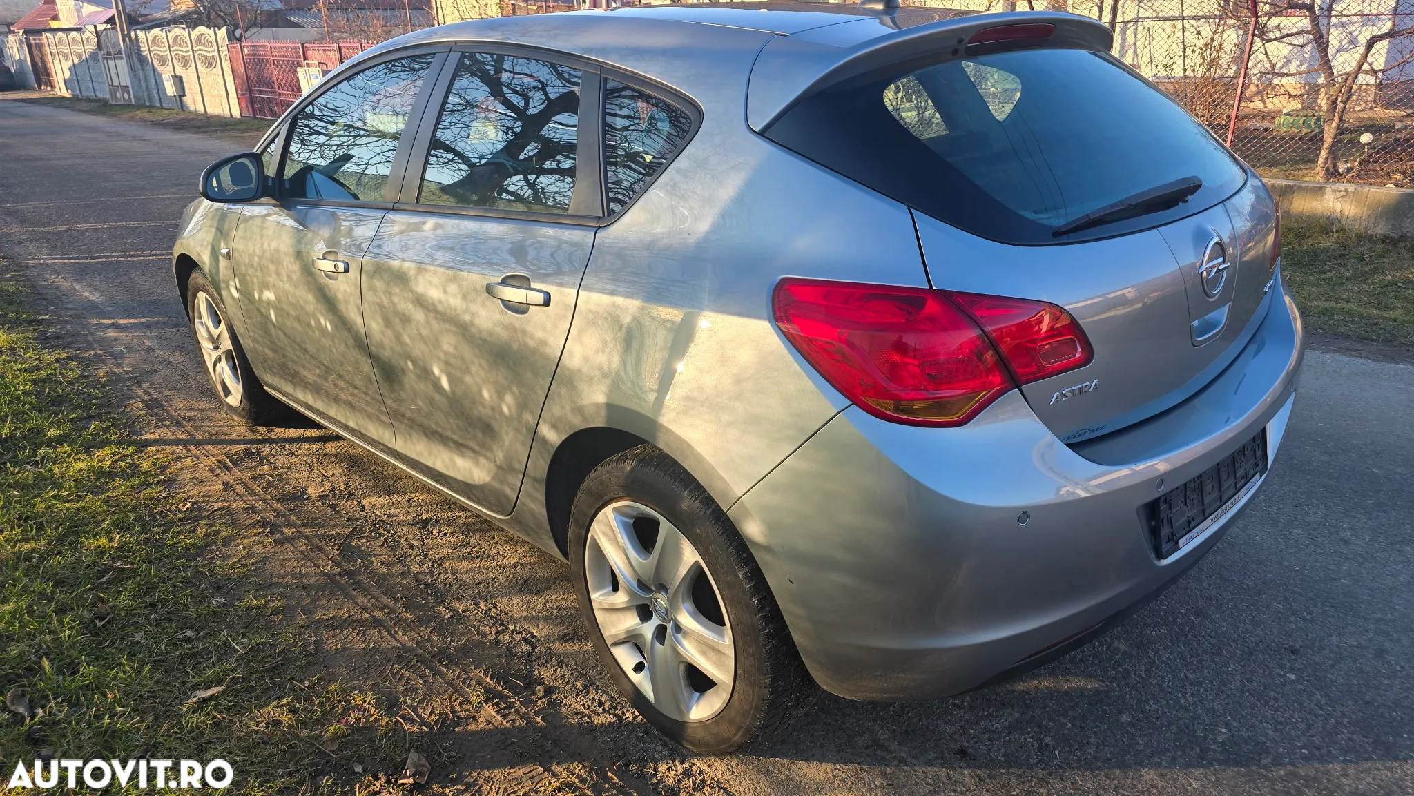 Opel Astra 1.7 CDTI Cosmo - 10