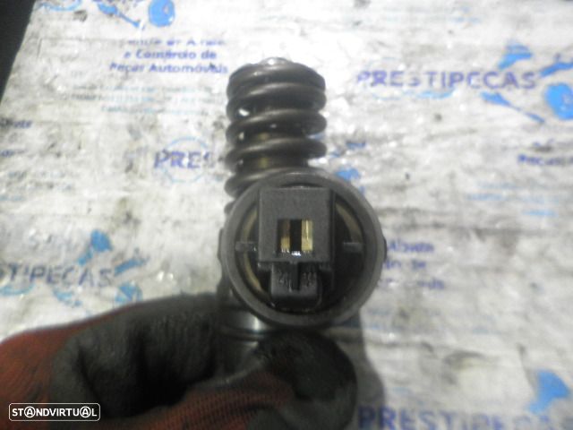 Injetor 0414720037 038130073AJ VW POLO 2007 1.4 TDI 75CV 3P CINZA - 2