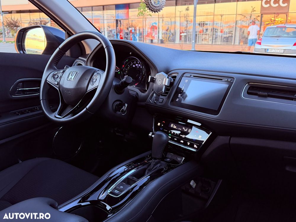 Honda HR-V 1.5 i-VTEC 4x2 CVT Elegance - 11