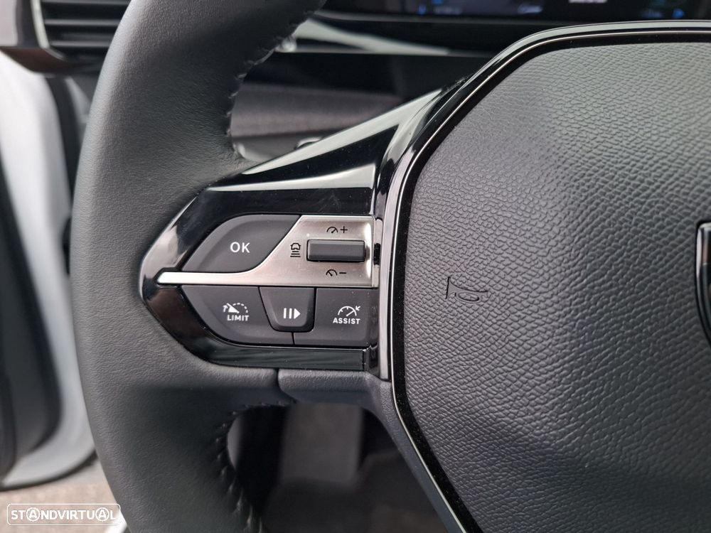 Peugeot 308 SW 1.2 Hybrid Allure e-DCS6 - 17
