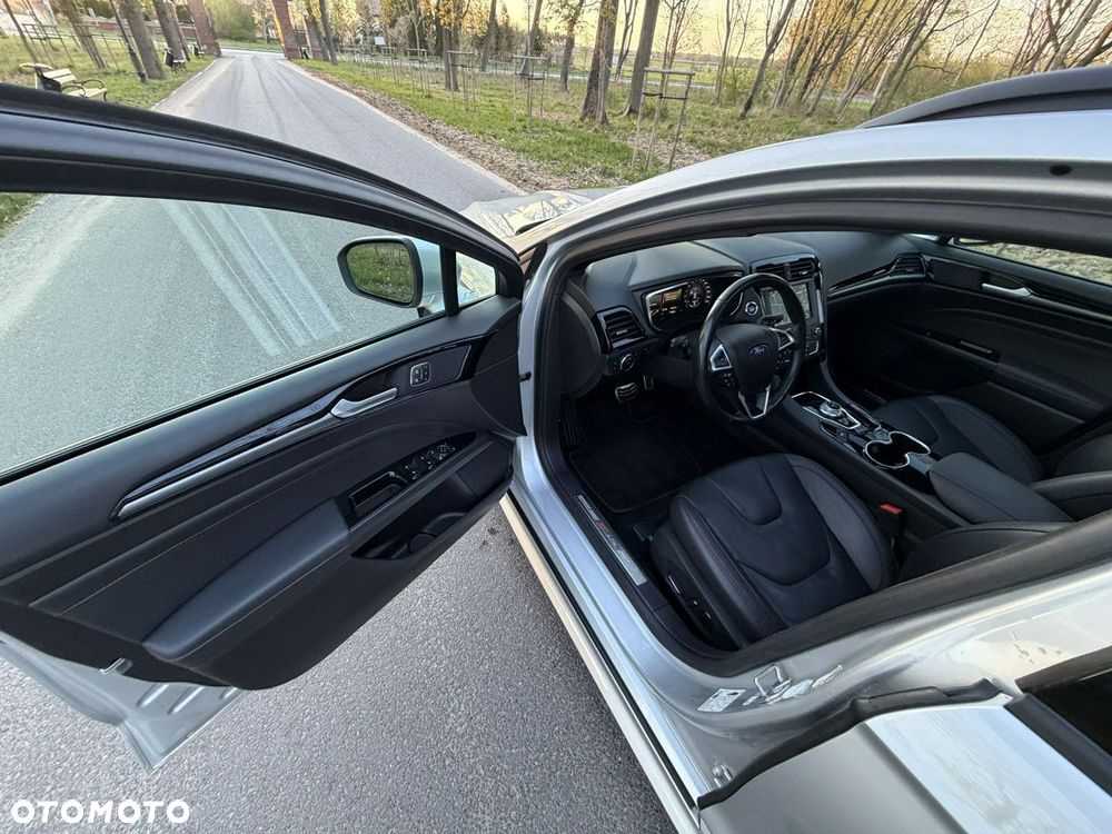 Ford Mondeo - 18