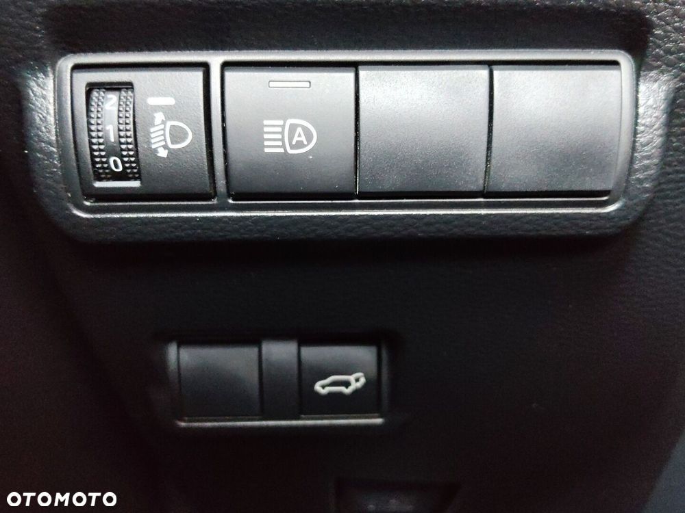 Toyota Corolla Cross 1.8 Hybrid Style - 18