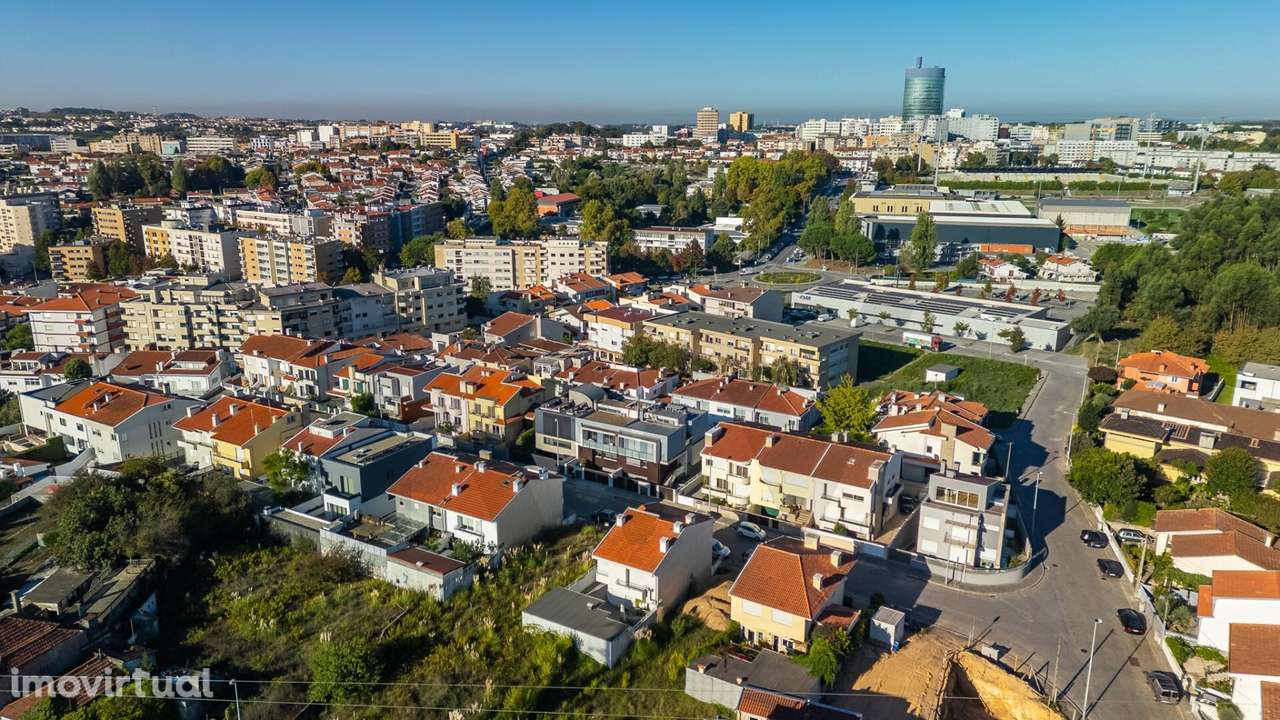 Lote de TERRENO com 196 m2 na Cidade da Maia - Grande imagem: 4/18
