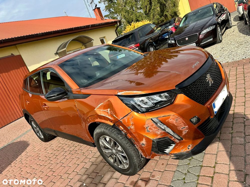 Peugeot 2008 PureTech 130 EAT8 Allure - 5