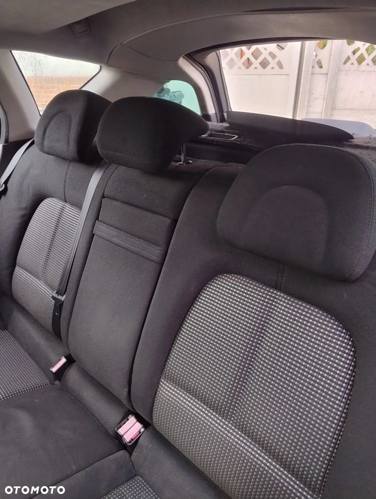 Peugeot 407 2.0 HDI Premium - 5