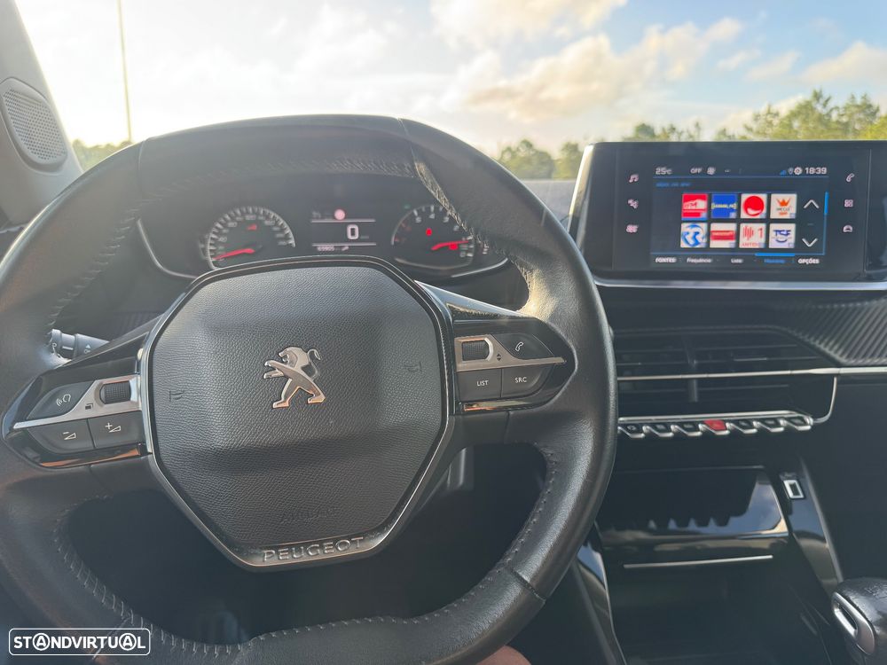 Peugeot 2008 1.5 BlueHDi Allure Pack - 11