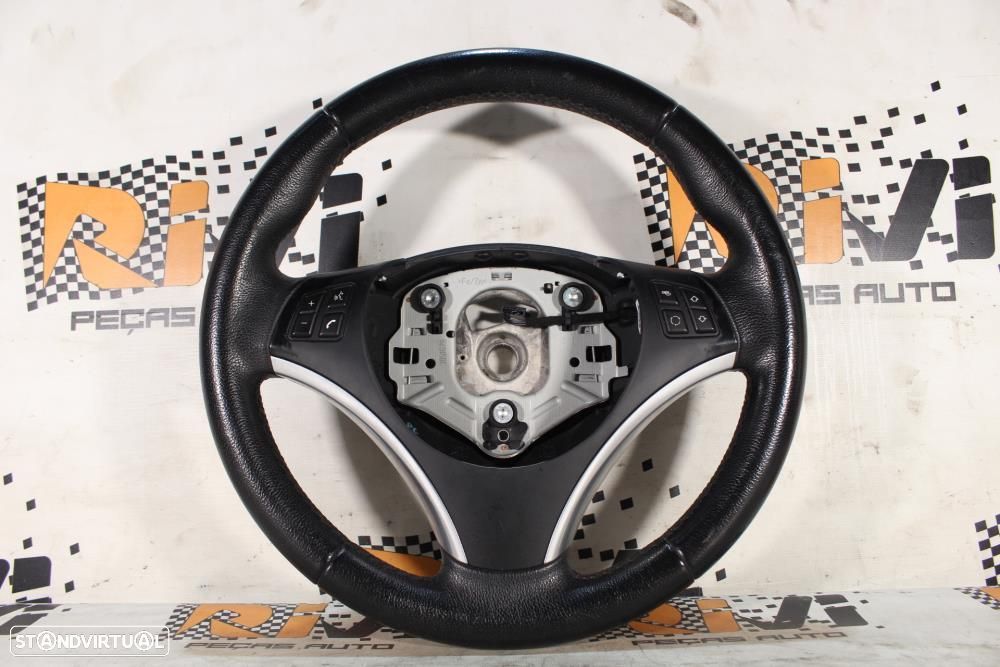 Volante Bmw 1 (E87)  E81 E82 E87 E88 E90 E91 E92 E93 E84 - 1