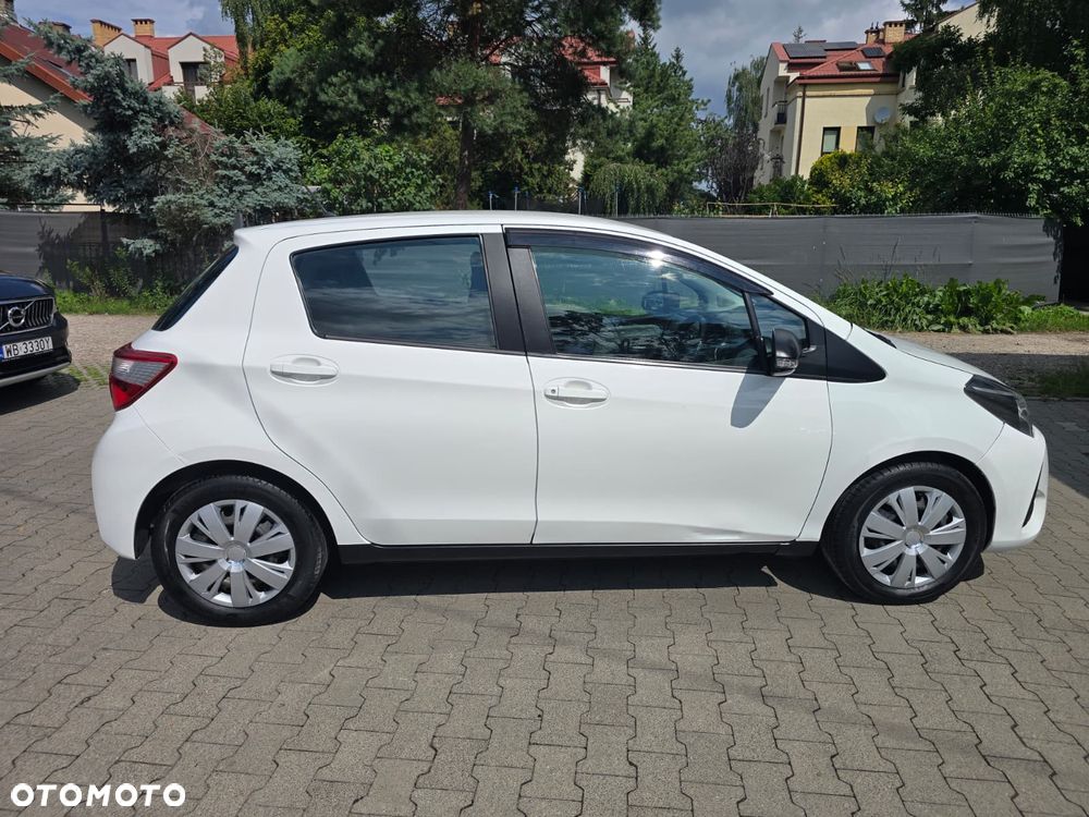 Toyota Yaris 1.5 Comfort CVT - 26