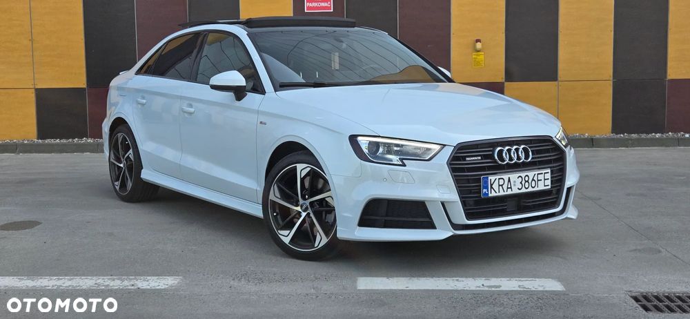 Audi A3 Limousine 40 TFSI quattro S tronic S line - 1