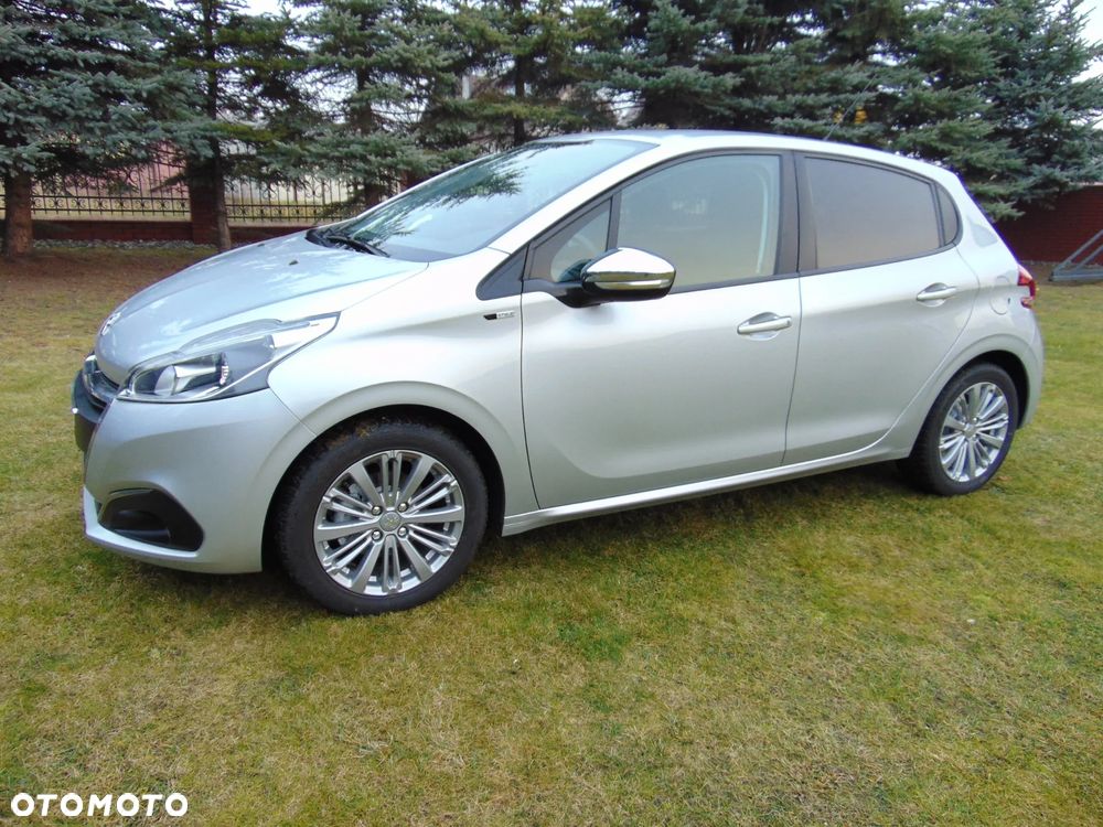 Peugeot 208 82 PureTech Style - 3