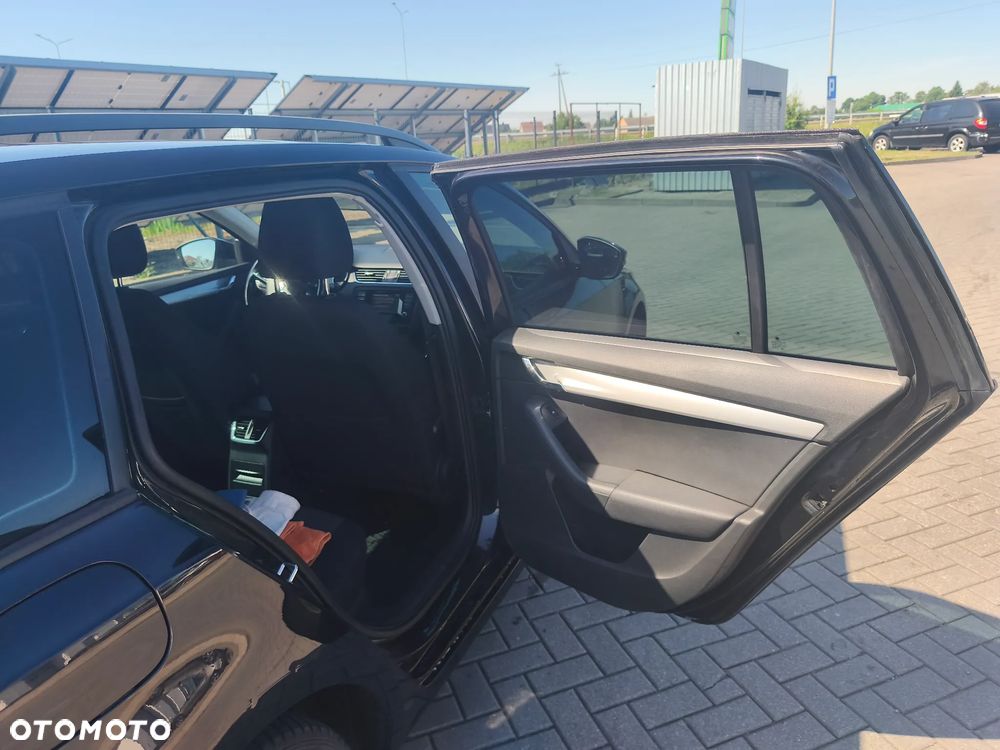 Skoda Octavia 2.0 TDI Ambition DSG - 10