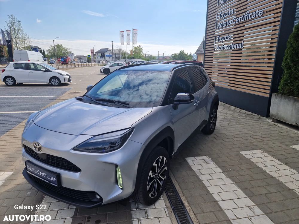 Toyota Yaris Cross 1.5 VVT-i HSD 116 4x4 HEV Dynamic - 4