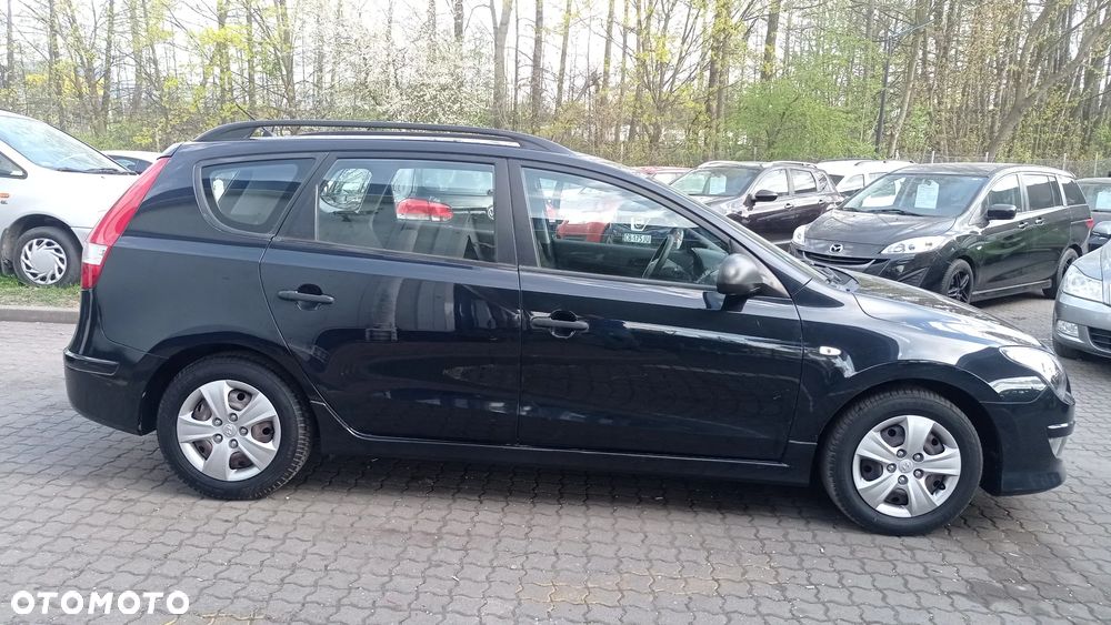 Hyundai i30 i30cw 1.4 Comfort - 24