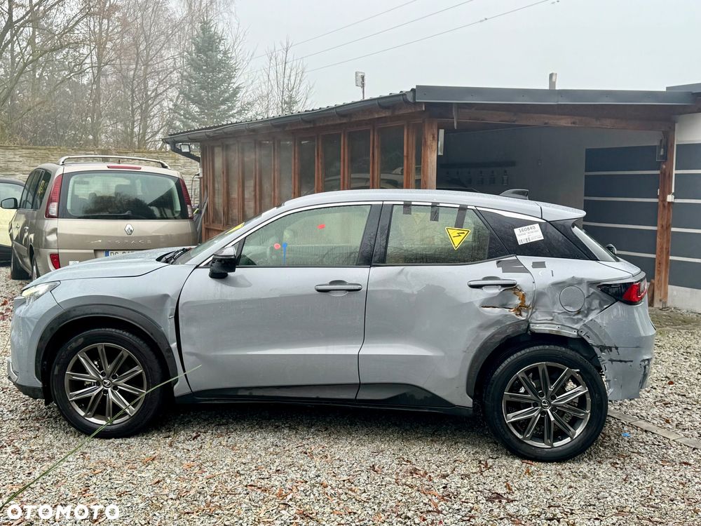 Lexus LBX FWD Emotion - 5