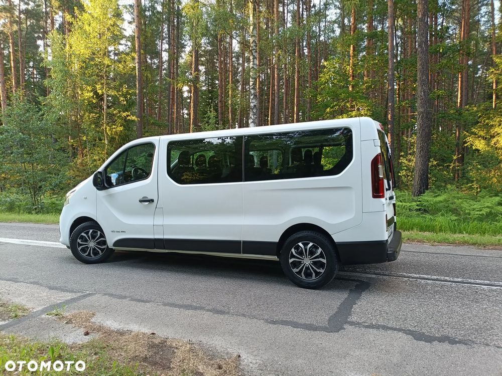 Renault Trafic - 25