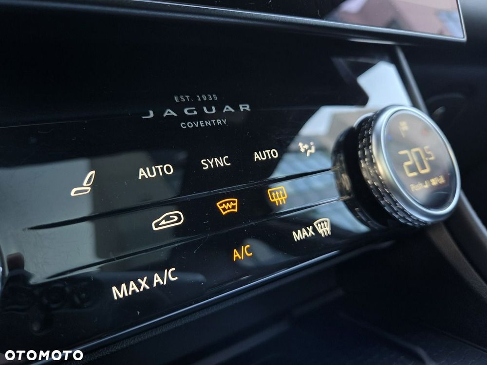 Jaguar F-Pace 5.0 V8 S/C AWD SVR - 29