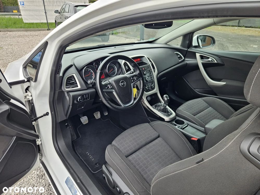Opel Astra 1.4 Turbo - 17