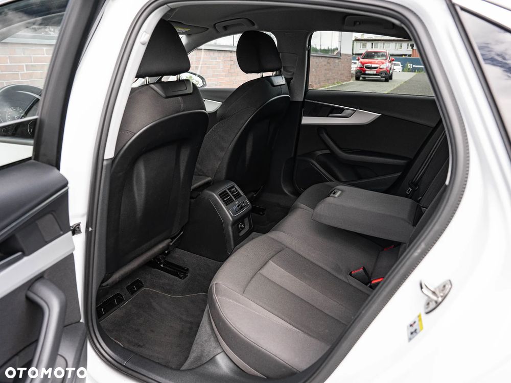 Audi A4 - 25