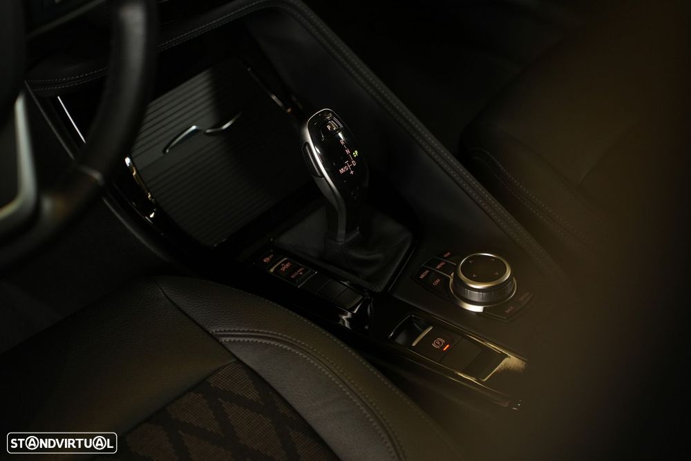 BMW X1 16 d sDrive xLine Auto - 30