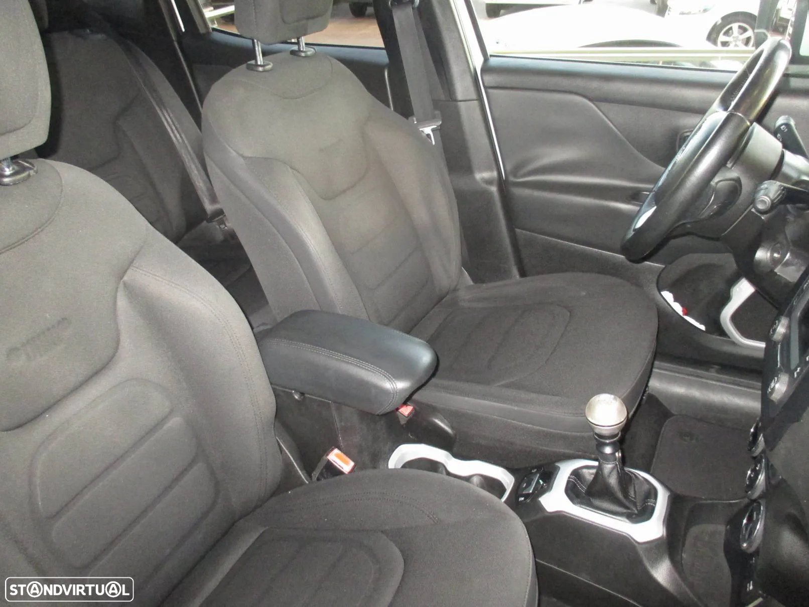 Jeep Renegade 1.6 MJD Limited - 8