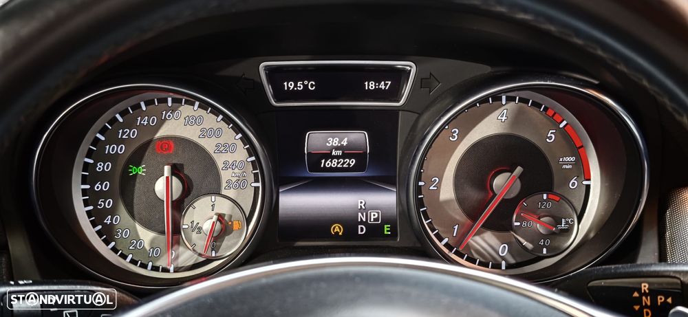 Mercedes-Benz CLA 220 (CDI) d 7G-DCT Orange Art Edition - 39