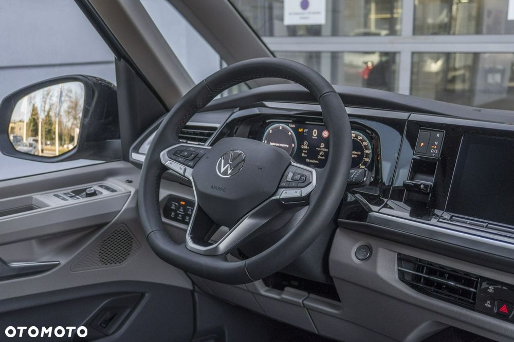 Volkswagen Multivan - 22