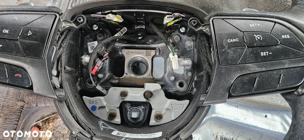 Dodge Durango III LIFT  Kierownica czarna Grzana Łopatki Skóra - 6