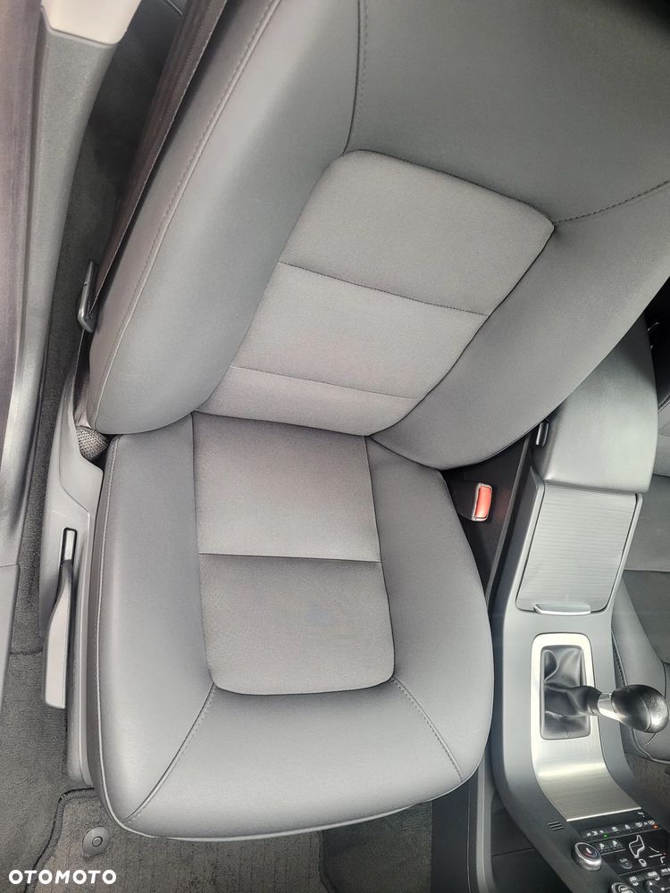 Volvo V70 2.0 - 17