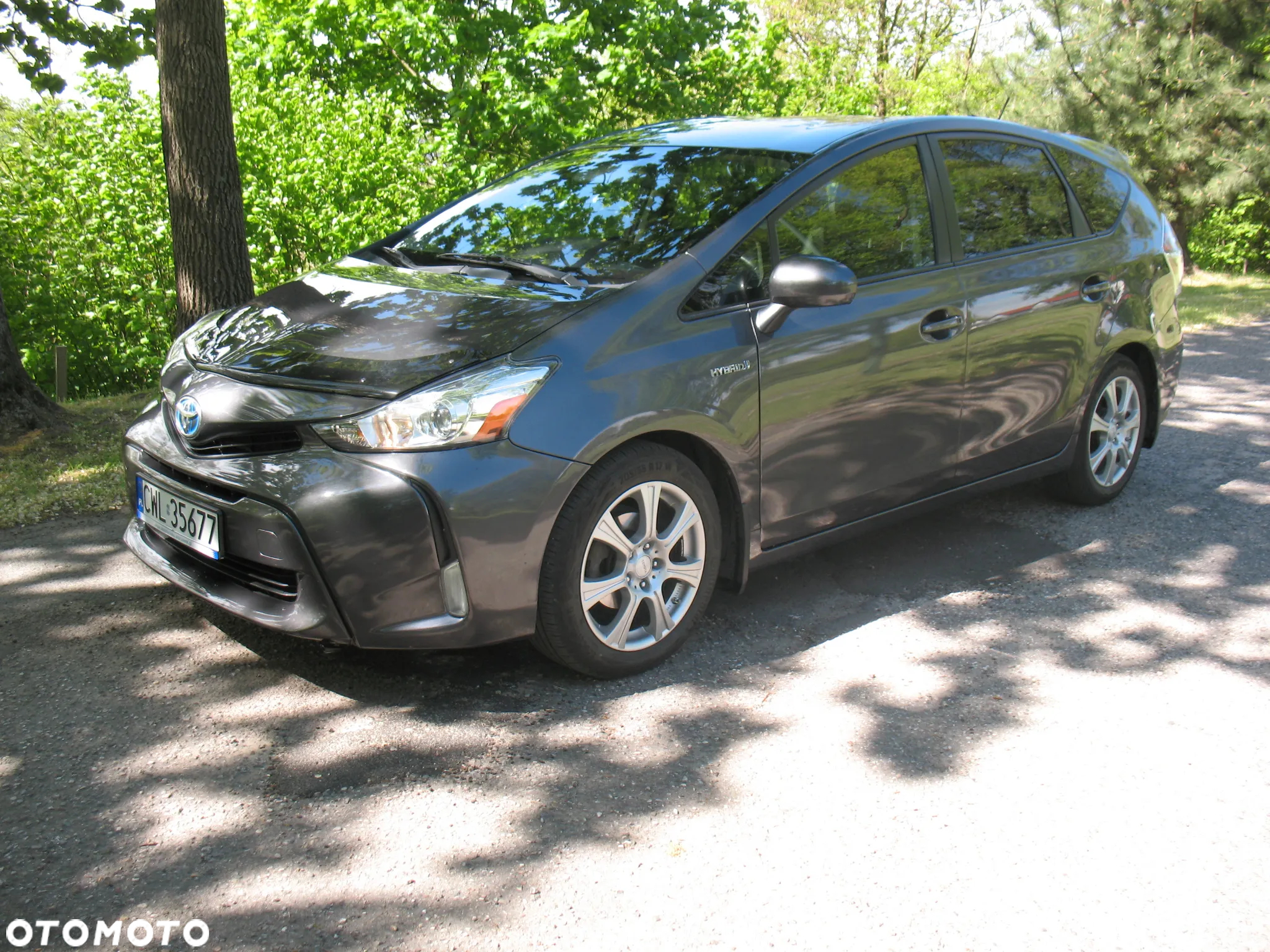 Toyota Prius+ (Hybrid) - 2