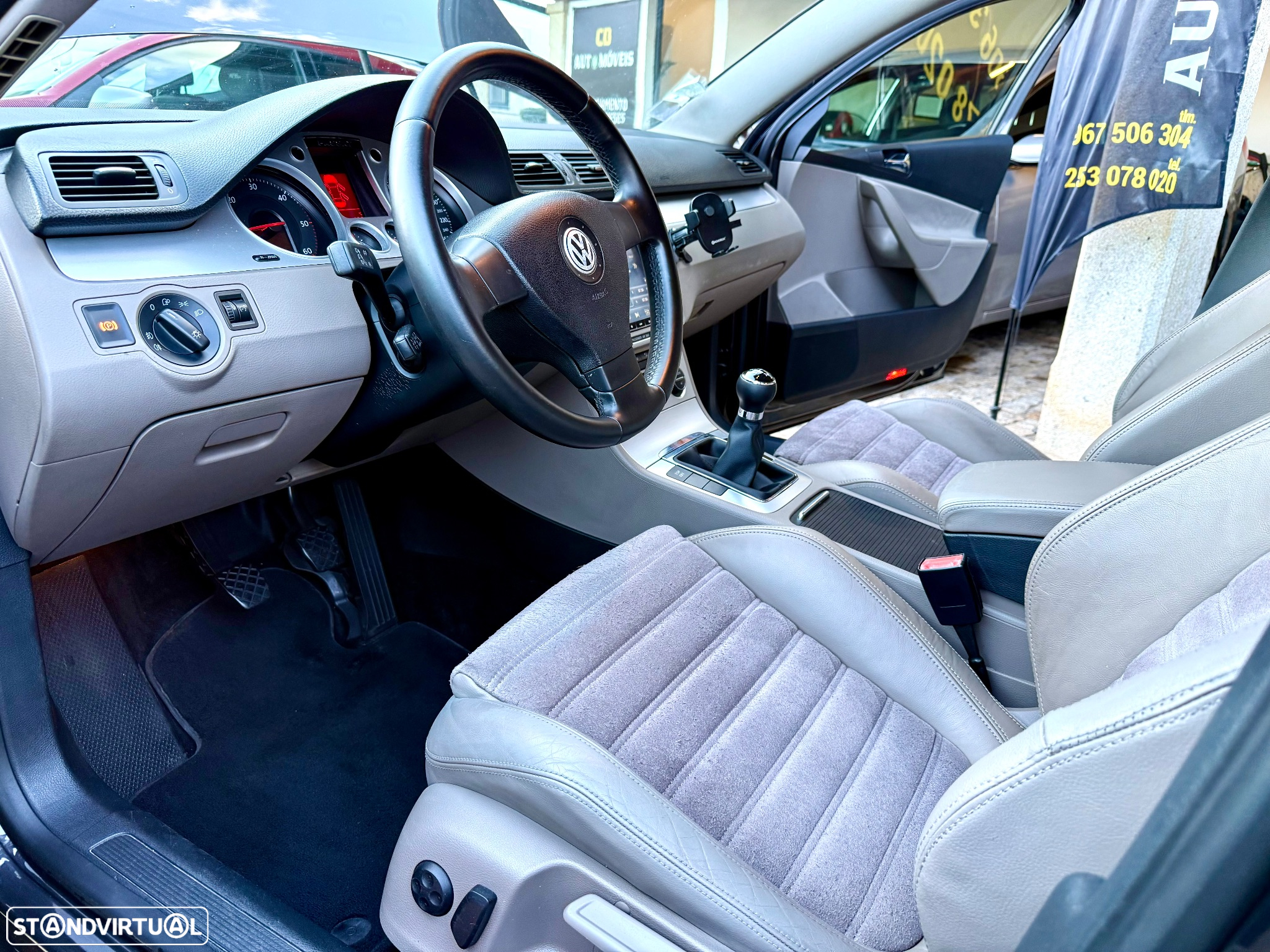 VW Passat 2.0 TDI Highline - 37