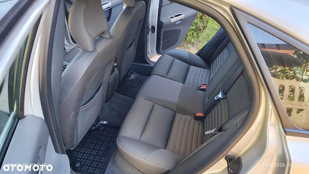 Volvo S40 2.0D - 10