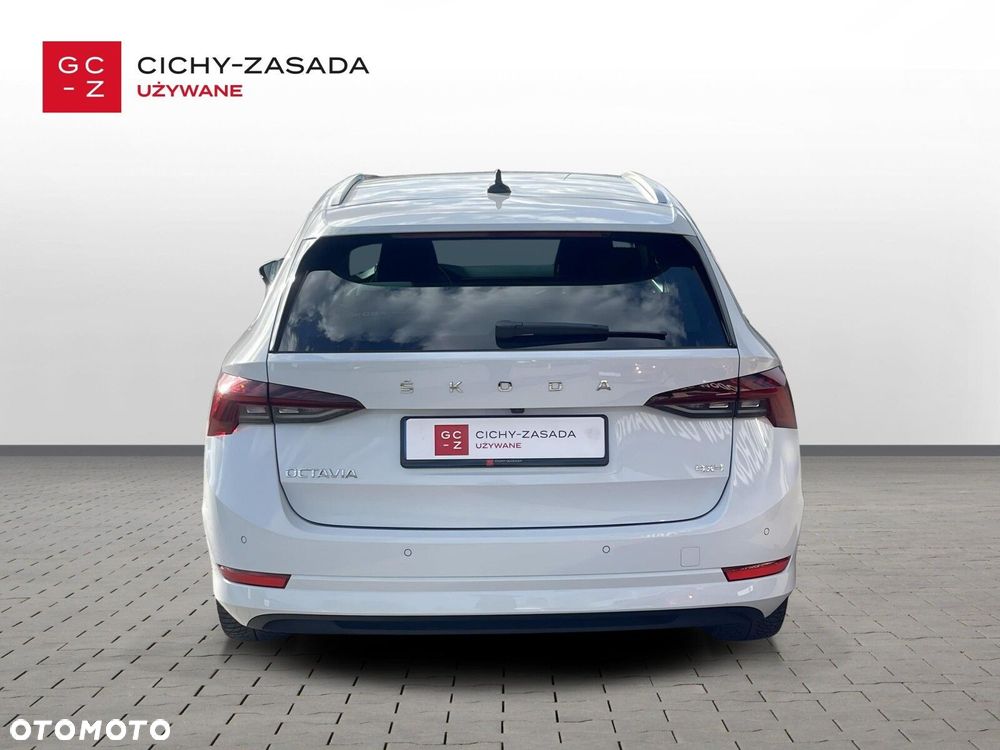 Skoda Octavia 2.0 TSI 4x4 Style DSG - 4