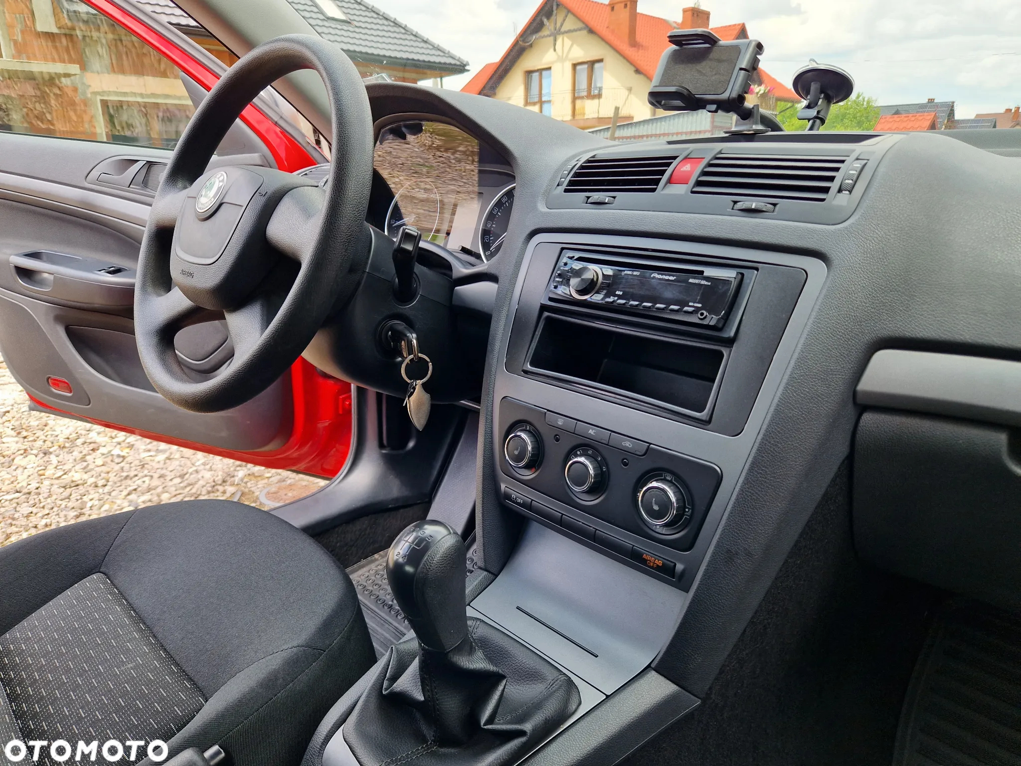 Skoda Octavia 1.6 Ambiente - 27