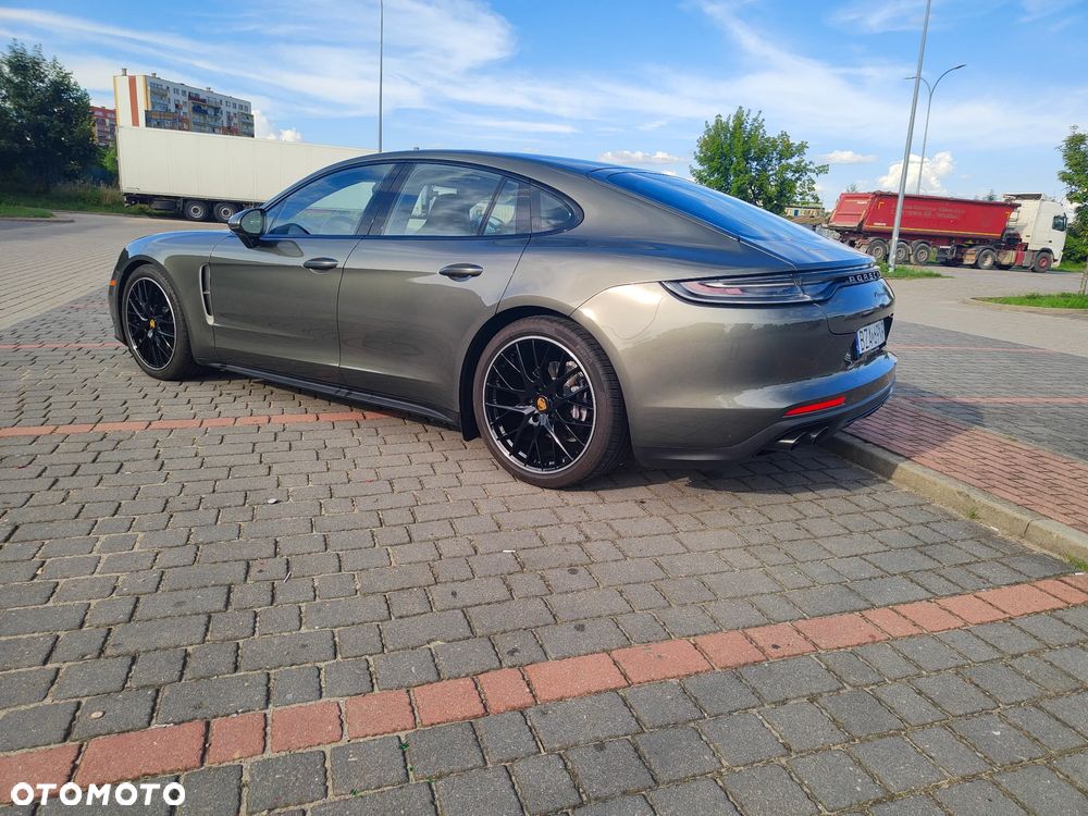 Porsche Panamera 4 Platinum Edition - 13