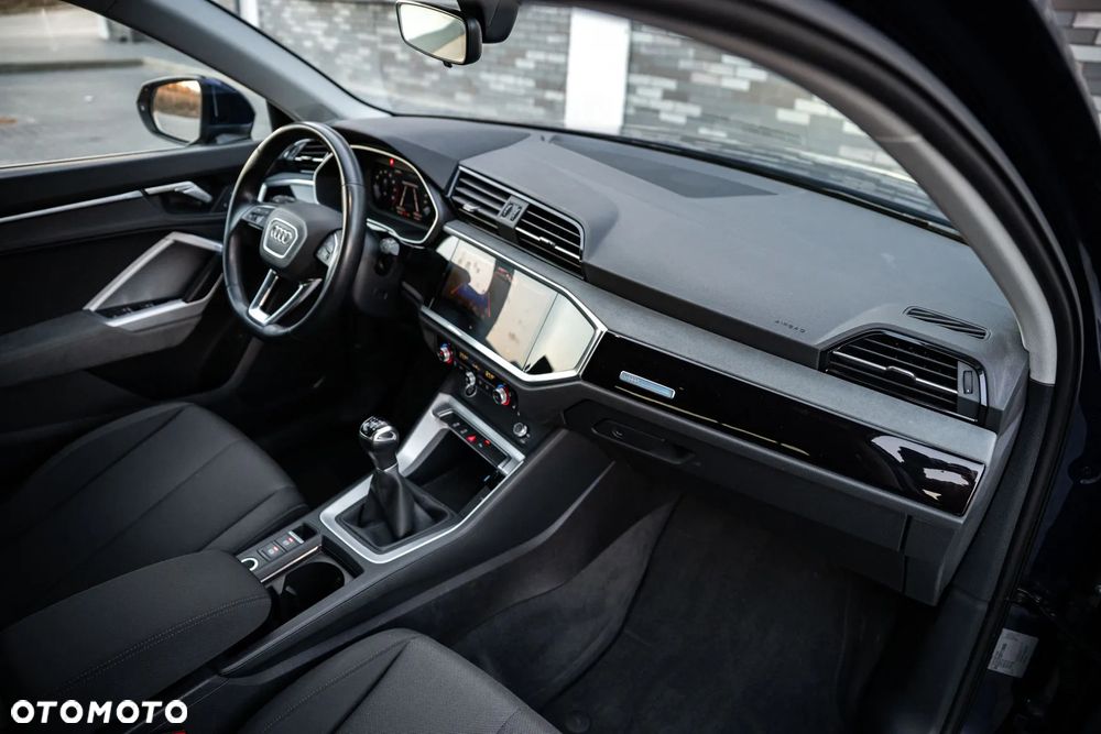 Audi Q3 35 TFSI S-Line - 29