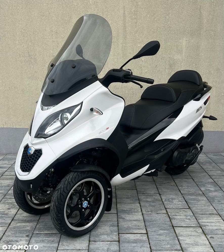 Piaggio MP-3 - 2