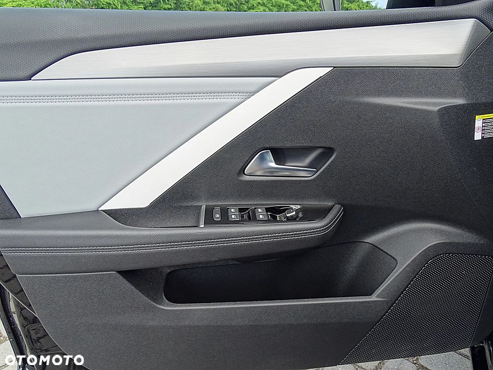 Opel Astra 1.2 Turbo GS - 24