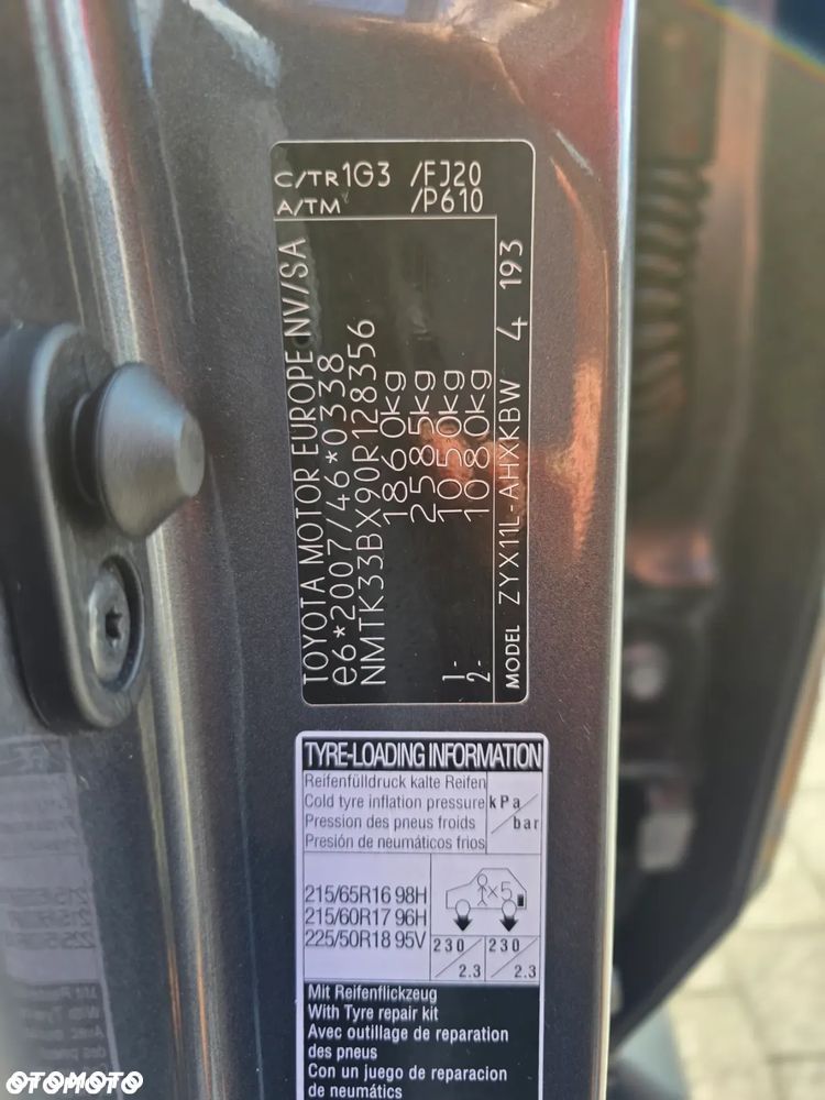 Toyota C-HR 1.8 Hybrid GPF Style - 37